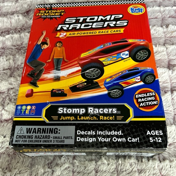Stomp Racers
Air Powered Race Cars - Jump Launch Action! - 2Cars, 2 Tracks - Picture 2 of 2